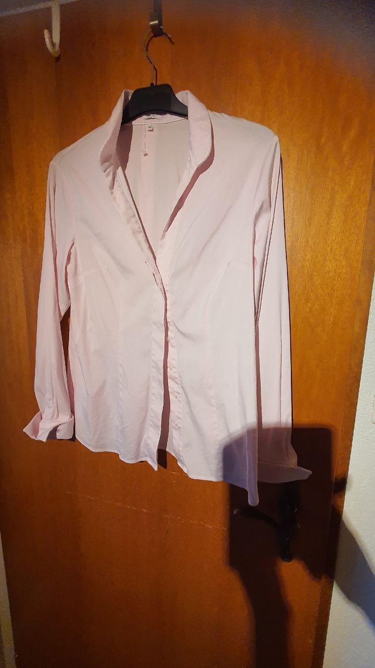 Blusen: 2 schöne rosa Hemden gr. 42 – Gebraucht aus Flawil von minggeli83 1