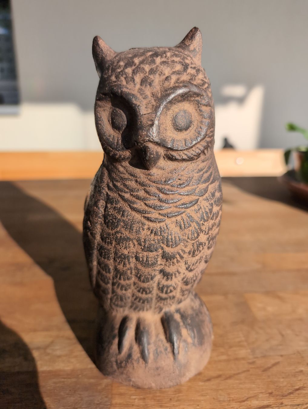 Sculture & Statue: Dekorative Eule aus Gusseisen🦉  – Usato da Rieden AG venduto da Lombego 1