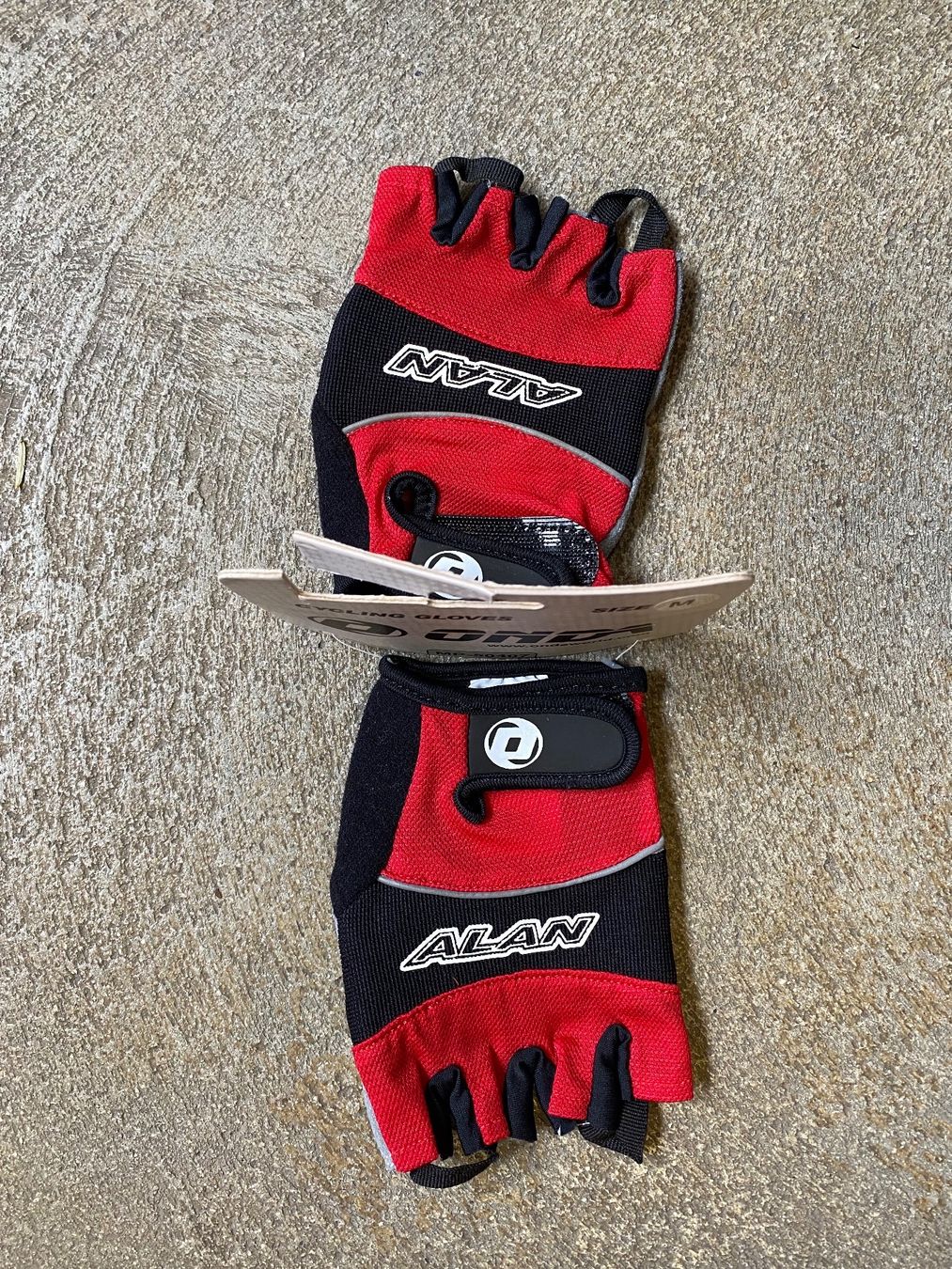 Guanti & manicotti: Gants vélo Onda Taille M – Nuovo e nell'imballaggio originale da Orbe venduto da D-stockFactory-Orbe