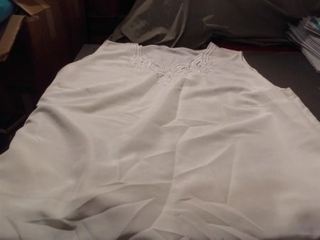Top ca. Grösse XL, weiss, Ausschnitt ver