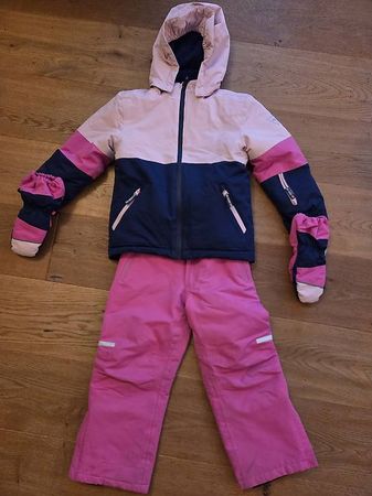 Skianzig 110-116 inkl. Handschuhe