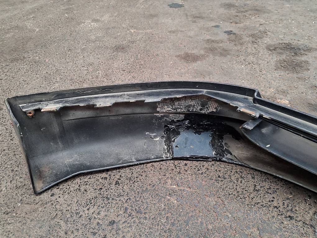 Tutti pezzi di ricambio auto: Opel Vectra C Frontspoiler Irmscher – Usato da Huttwil venduto da kadett_78 2