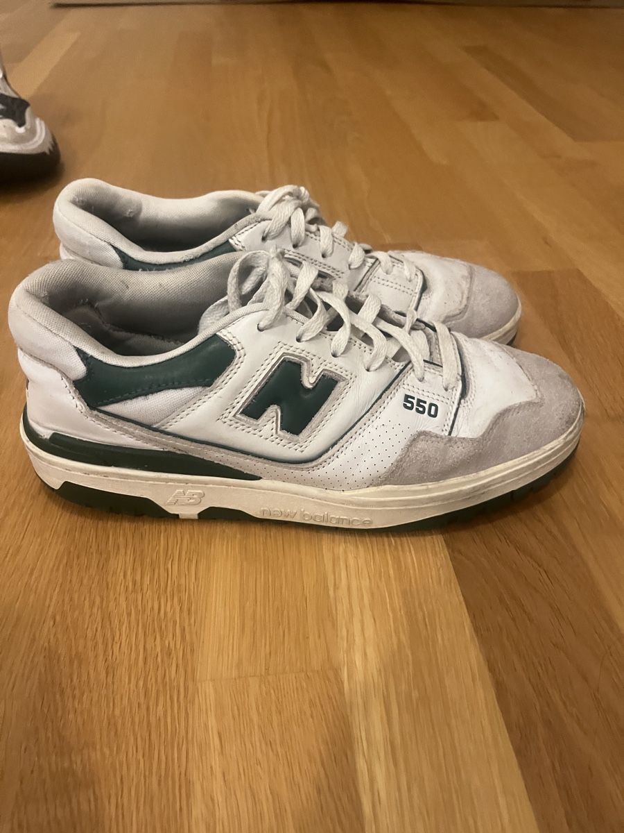 Herrenschuhe: New Balance 550 Sneakers – Gebraucht aus Winterthur von 3mi_2kpf