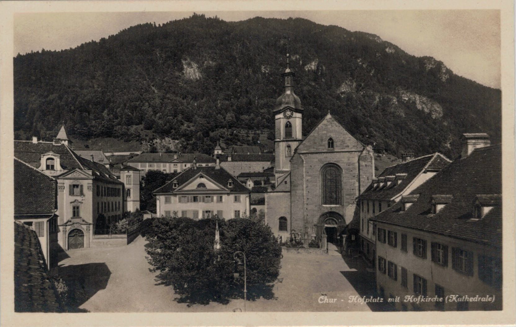 Ansichtskarten: Chur Hofkirche 1929 GR 30 – Gebraucht aus Fribourg von philafri