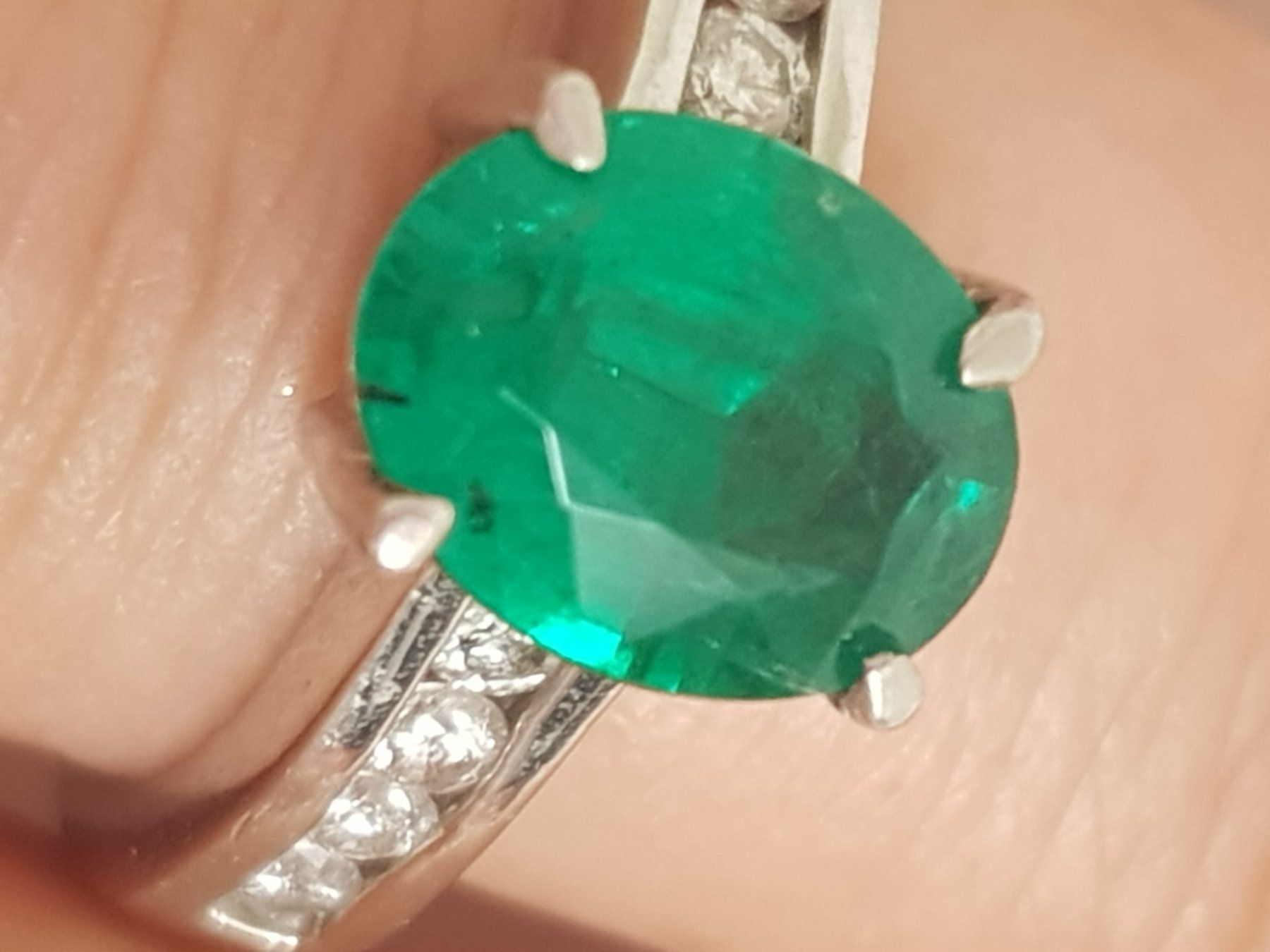Anelli: Smaragd & Diamanten Ring Platin – Usato da Rupperswil venduto da Annet.Dann888 8