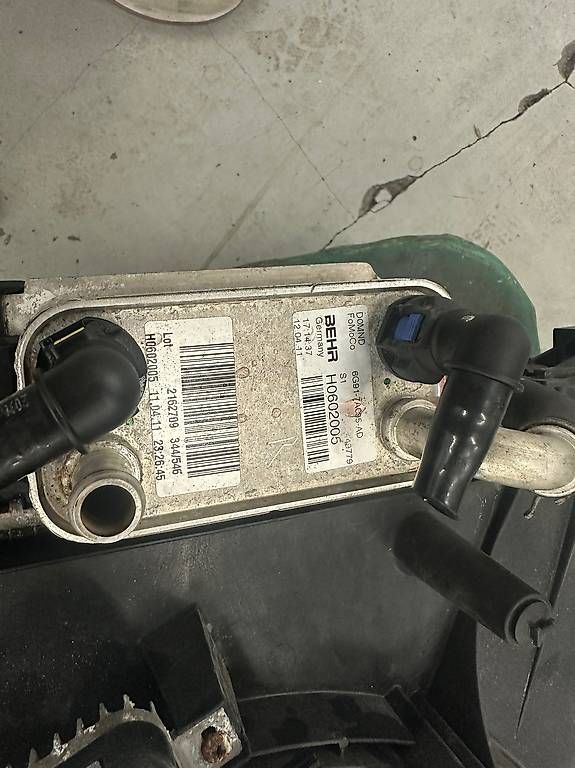 Tutti pezzi di ricambio auto: Ford Kühlerpaket – Usato da Knonau venduto da Piere6 3
