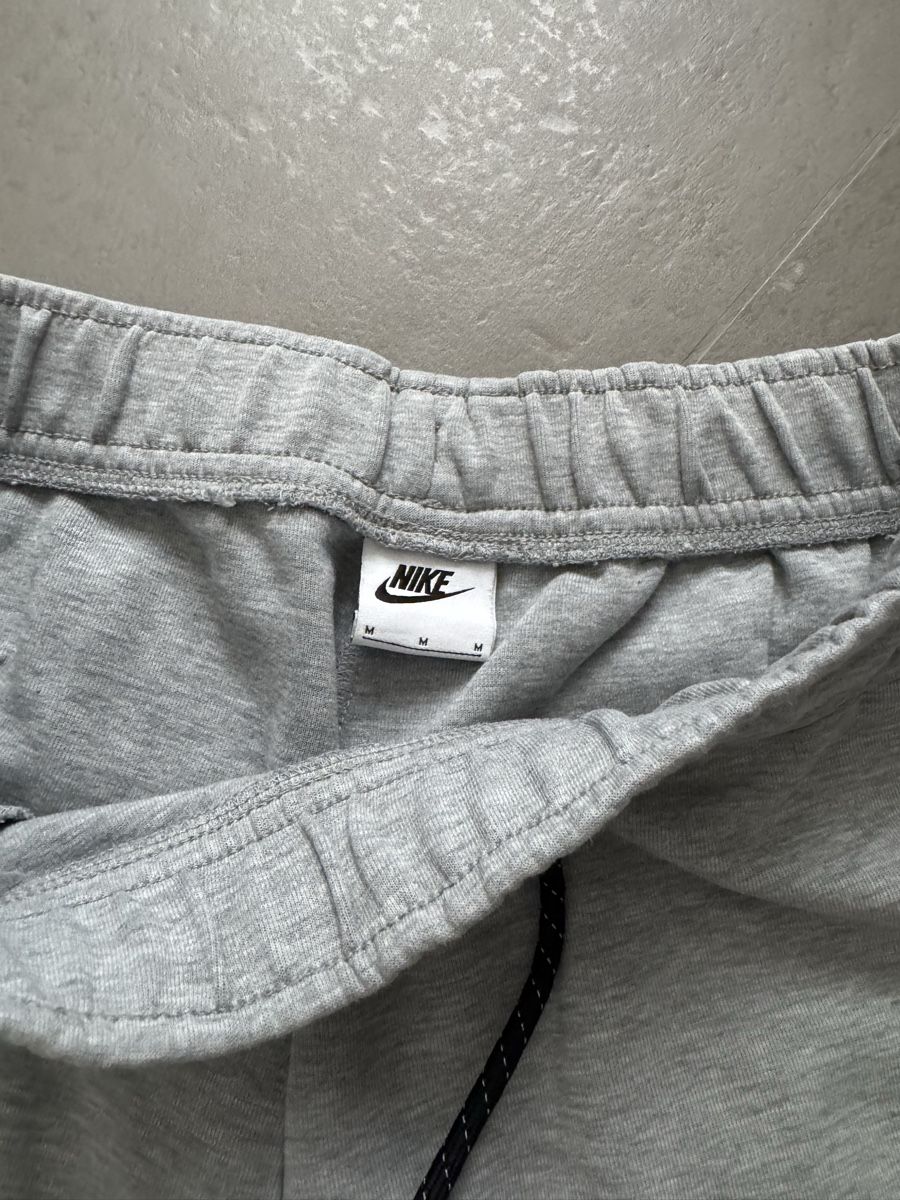 Nike Pantalons: Nike Shorts – D'occasion à Reinach BL par LejEm 1