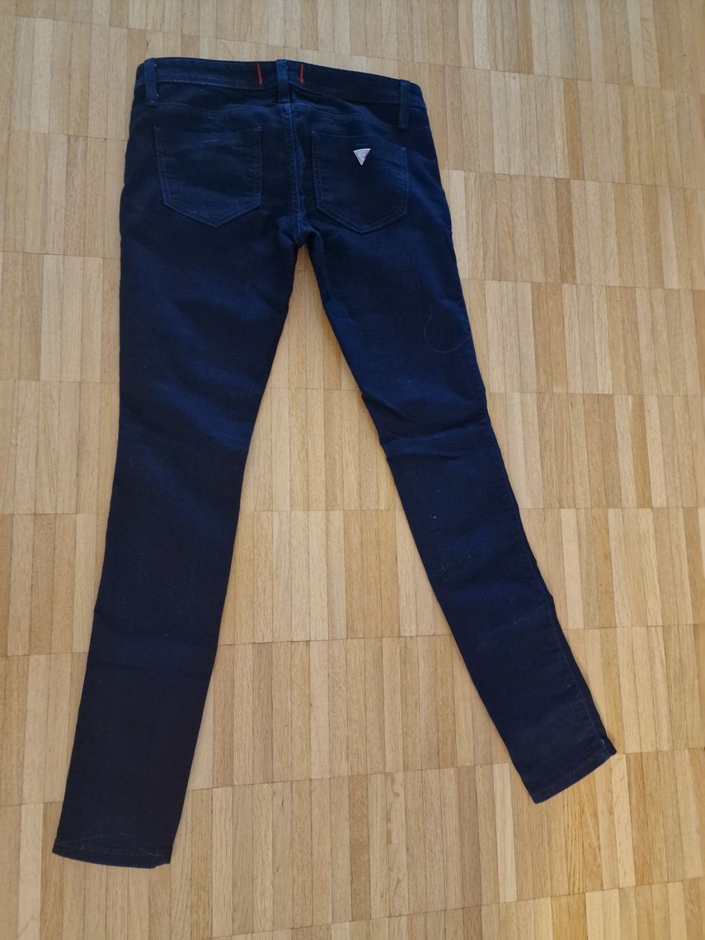 Guess Pantaloni: Guess Hose – Usato da Laufenburg venduto da may_r2st 2