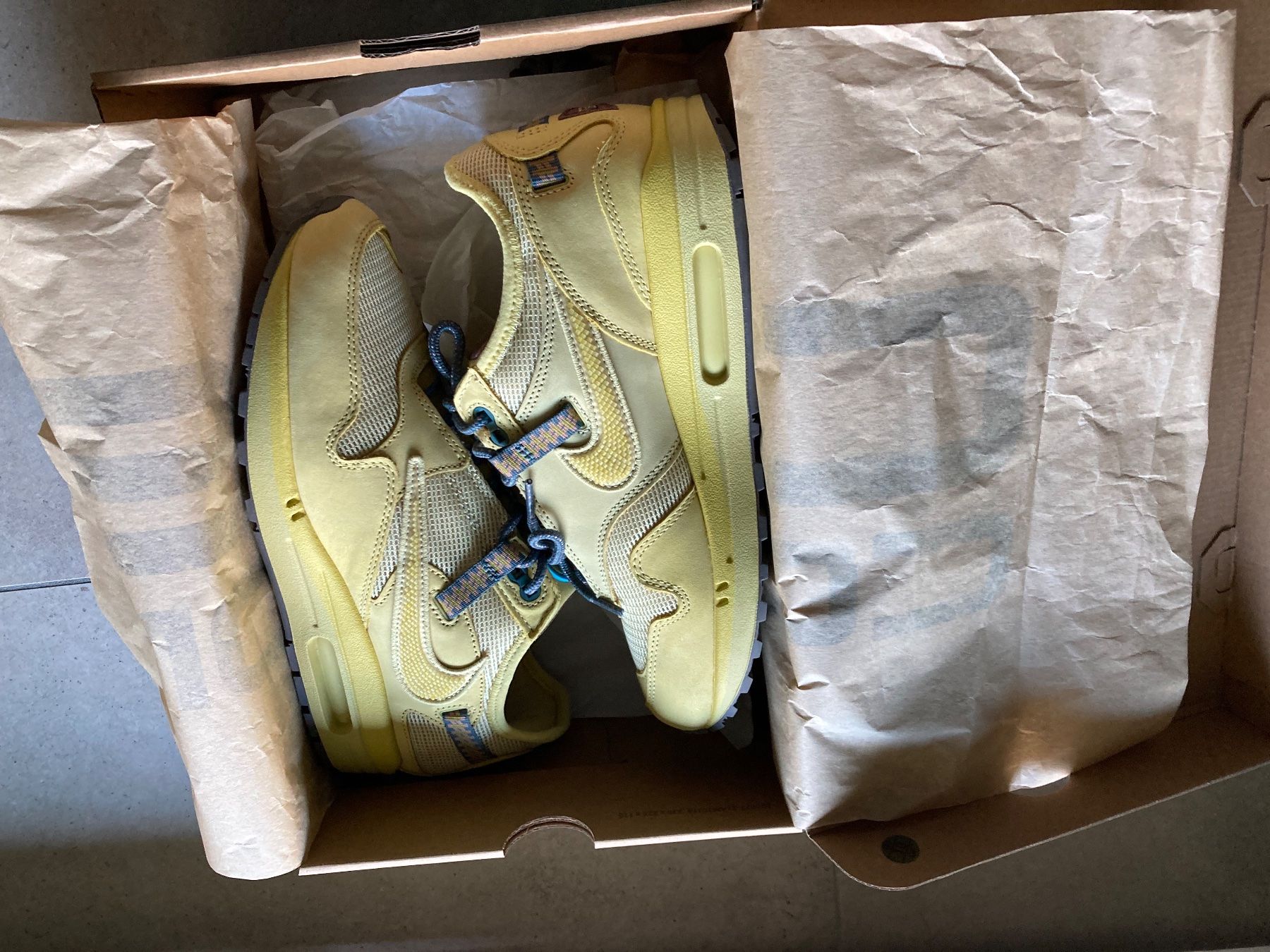 Nike Herrenschuhe: Nike Air Max 1 Travis Scott "Cactus Jack" 42 – Gebraucht aus Bellinzona von PWNguitars 2