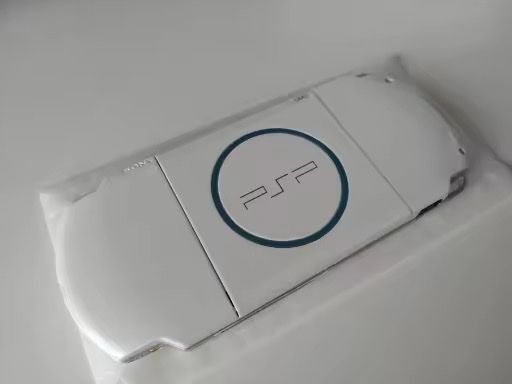 Sony Consoles: Sony PSP White, komplett NEU! – Neuf avec emballage d'origine à Bern par Bellsjingle 2