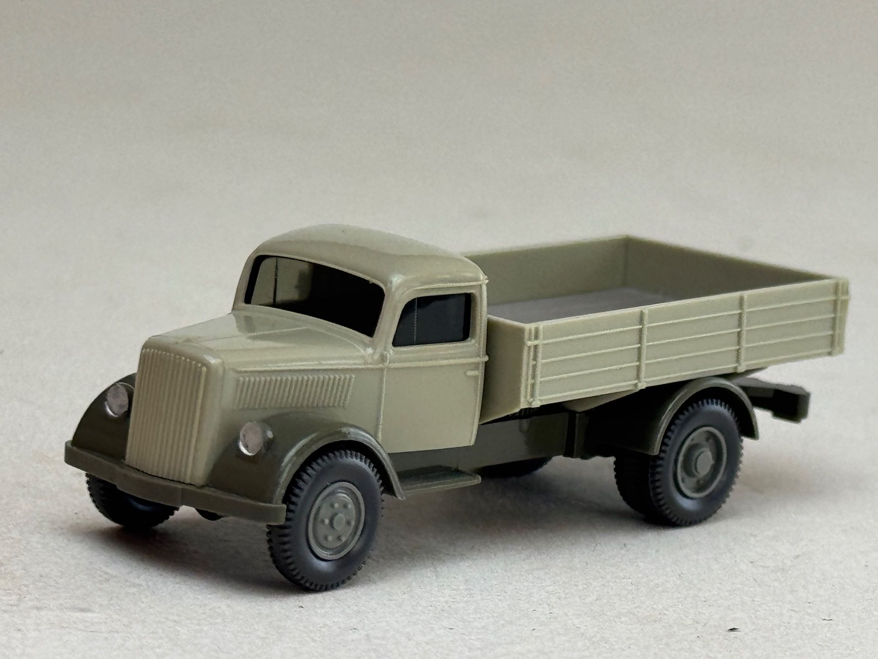 Wiking Modellini d'auto: EB- Wiking Opel Blitz Pritsche – Usato da Elm venduto da Wikmtz