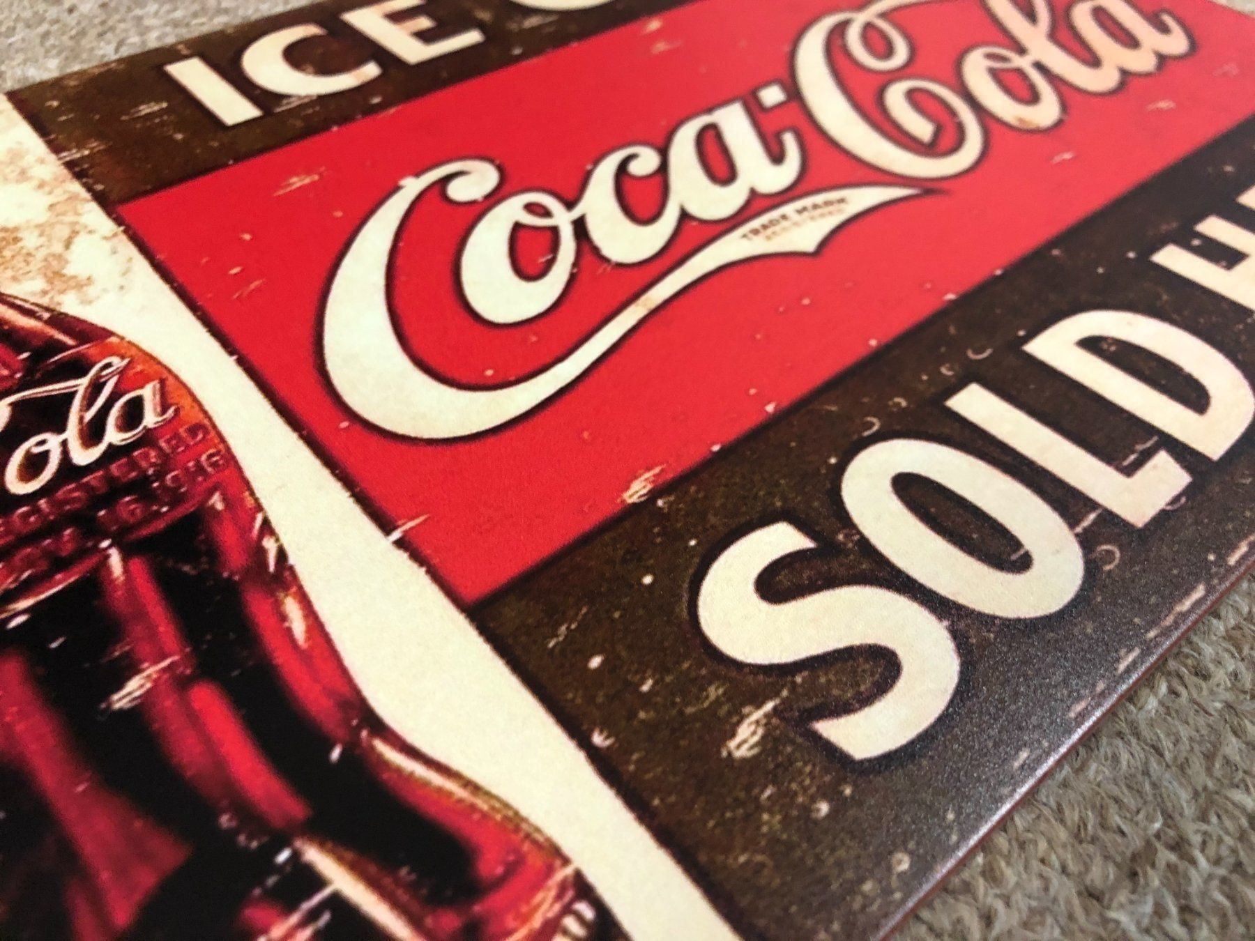 Coca-Cola Schilder: Blechschild Ice Cold Coca Cola Sold Here Werbeschild Dose – Neu und originalverpackt aus Dättlikon von easythings 1