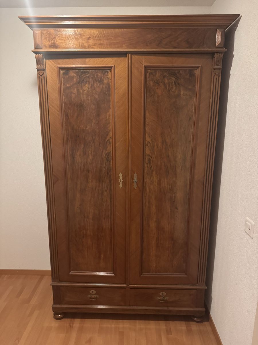 Armadi: Antiker Schrank  – Usato da Langnau am Albis venduto da pla_2vk5 1