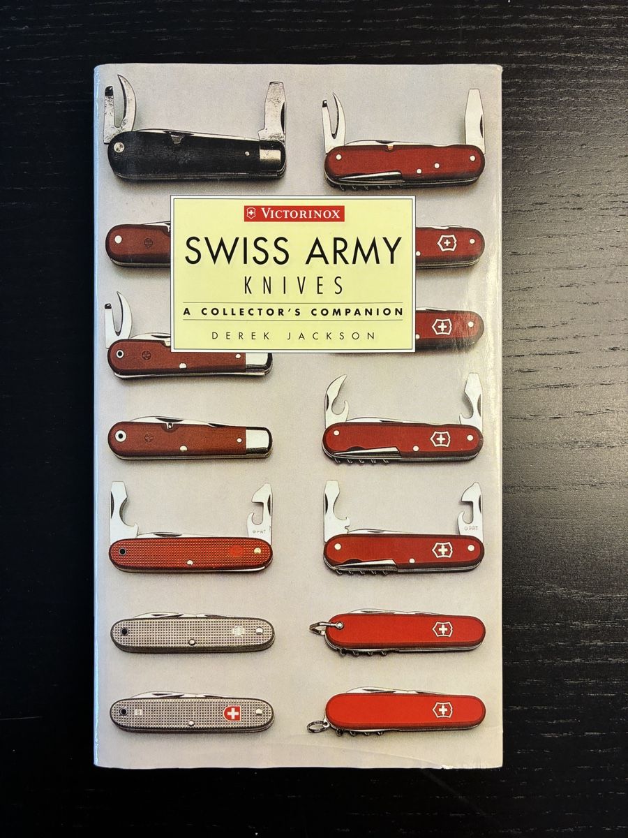 Livres: Swiss Army Knives – D'occasion à Luzern par piga111