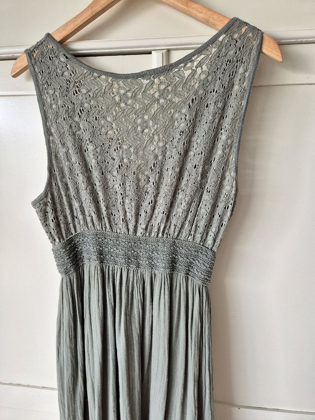 Vestiti: Elegantes Maxikleid mit Spitze, Gr. M – Usato da Oberbuchsiten venduto da Wilandra 2