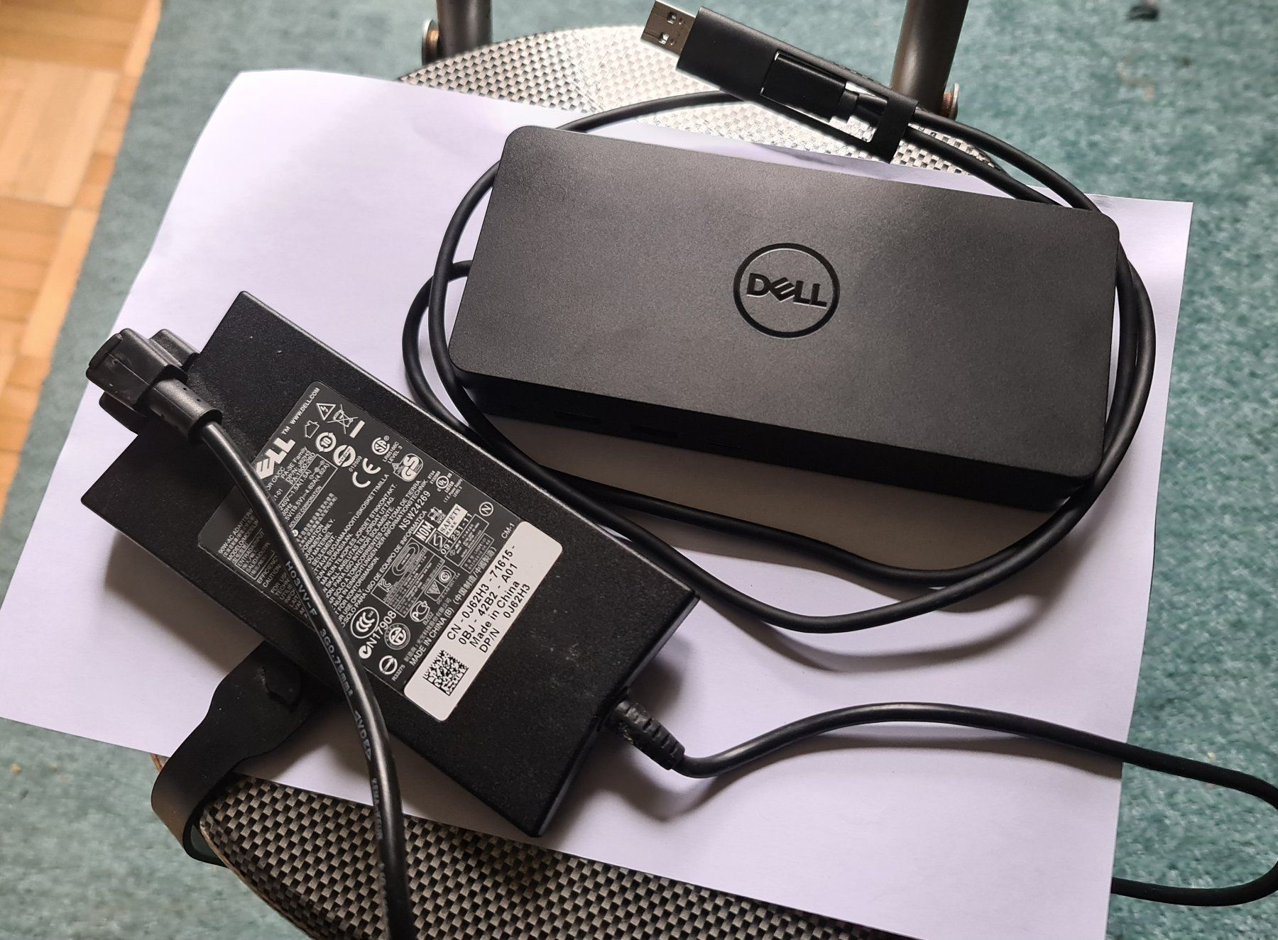 Dell Dockingstation: Dell Dockingstation D6000 – Gebraucht aus zürich von R-N-J