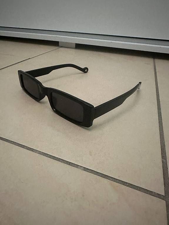 Occhiali & Lenti: Sonnenbrille – Usato da Schlieren venduto da S_Dragon 1