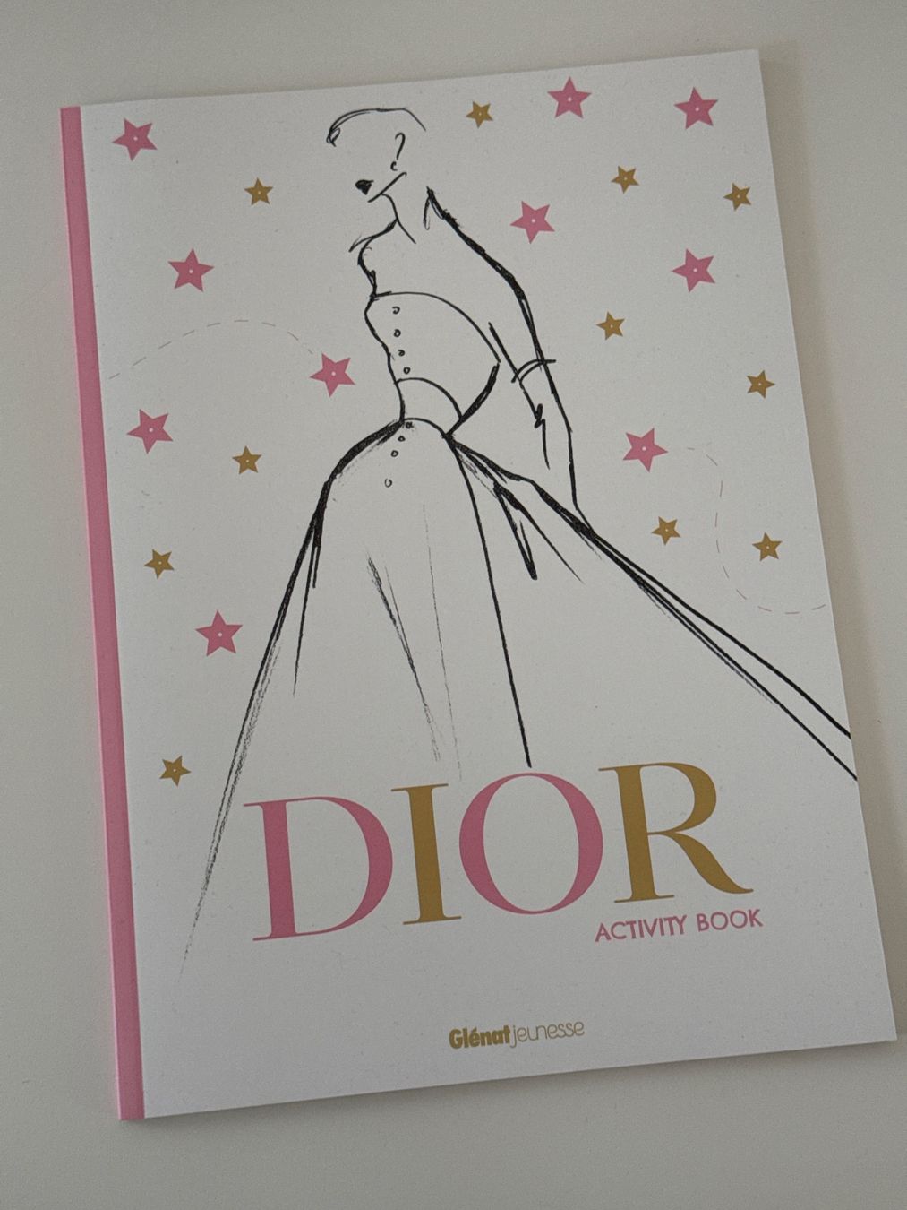 Libri: Dior Activity Book – Nuovo (secondo la descrizione) da Solothurn venduto da Vintage87