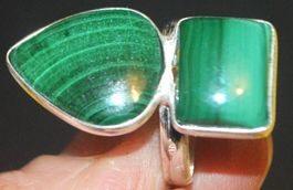 Ring L-2041 – Malachit 2 Edelsteine – Innendurchmesser 17mm