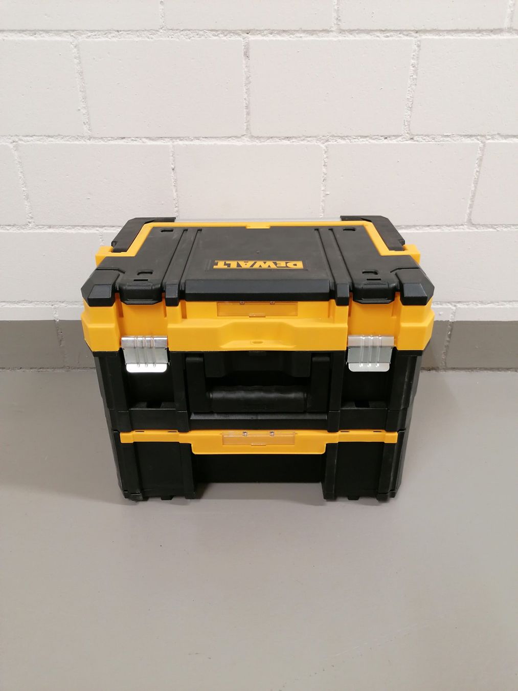 Dewalt Tutti gli attrezzi: Dewalt Maschinenkiste – Nuovo (secondo la descrizione) da Flums venduto da Meysi68