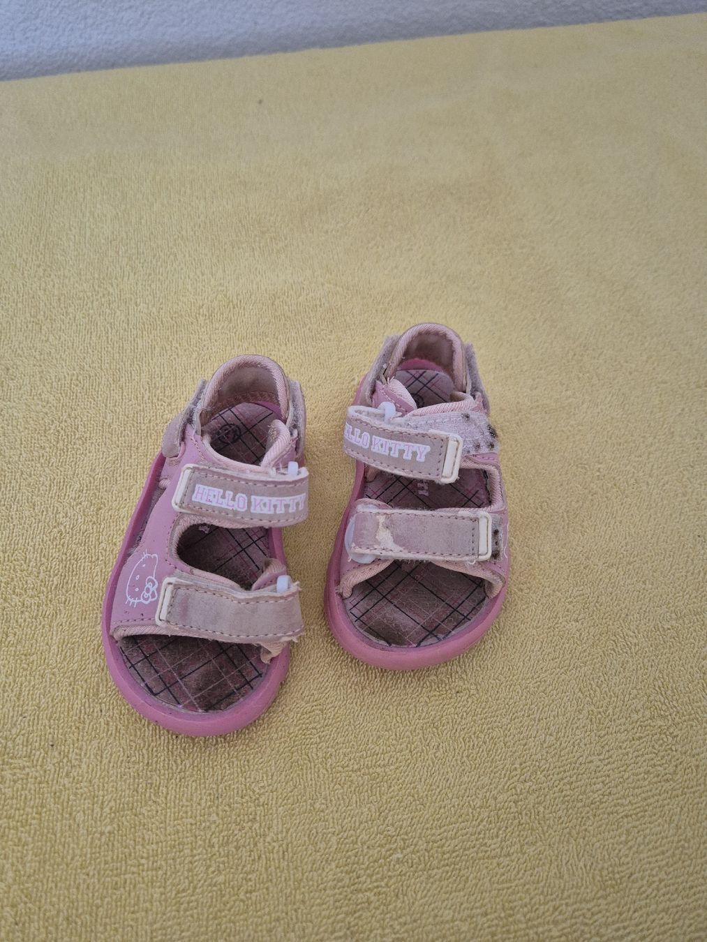 Hello Kitty Scarpe per ragazze: Sandale – Usato da Hörhausen venduto da Nuage81