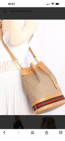 Sac seau Gucci vintage, en parfait état! 40 caractères
