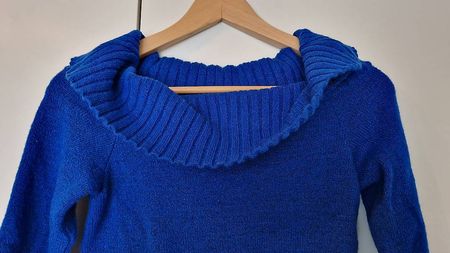 Pullover mit Wasserfallausschnitt