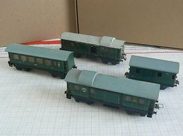 Trix Express H0  Gedeckte Güterwagen