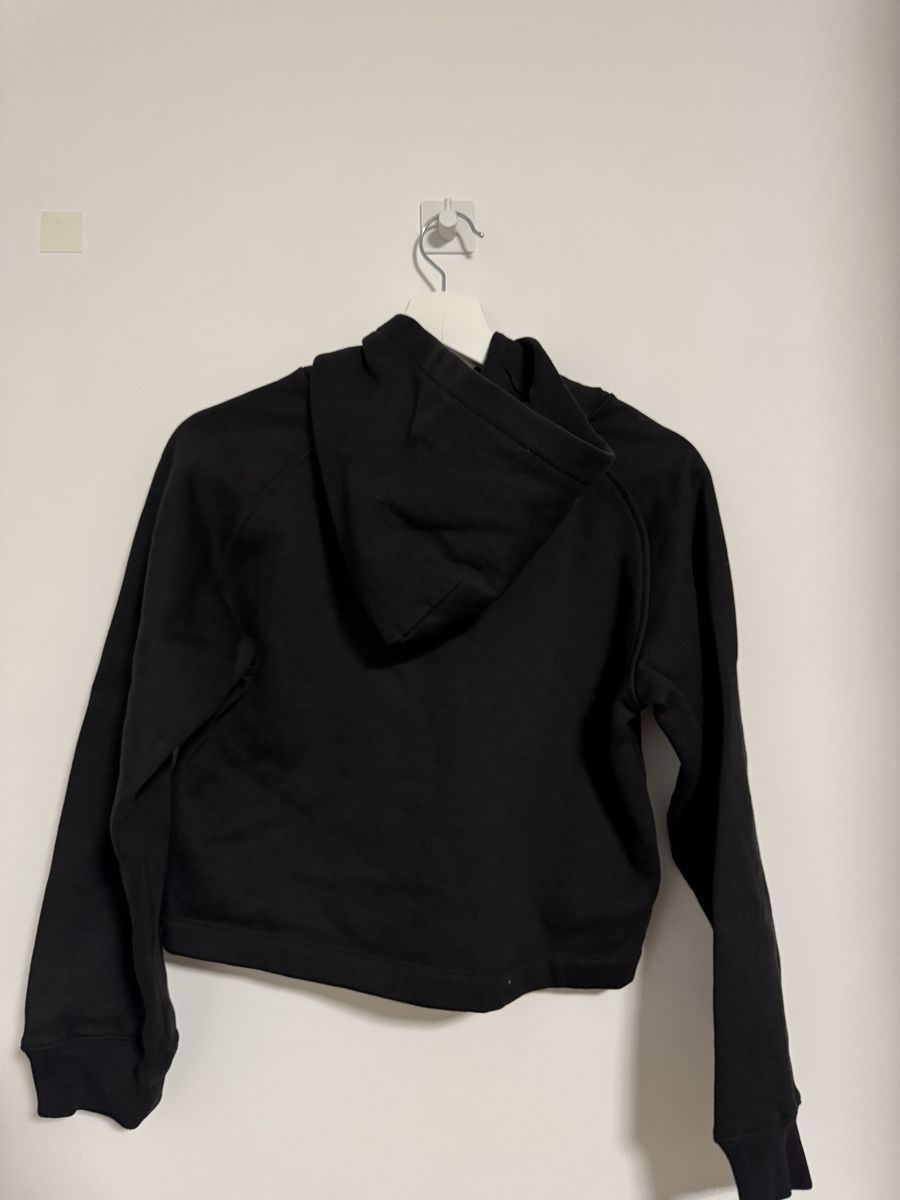 Calvin Klein Tops: Calvin Klein Jeans Crop Top – Neu (gemäss Beschreibung) aus Zürich von vid_2vk6 1
