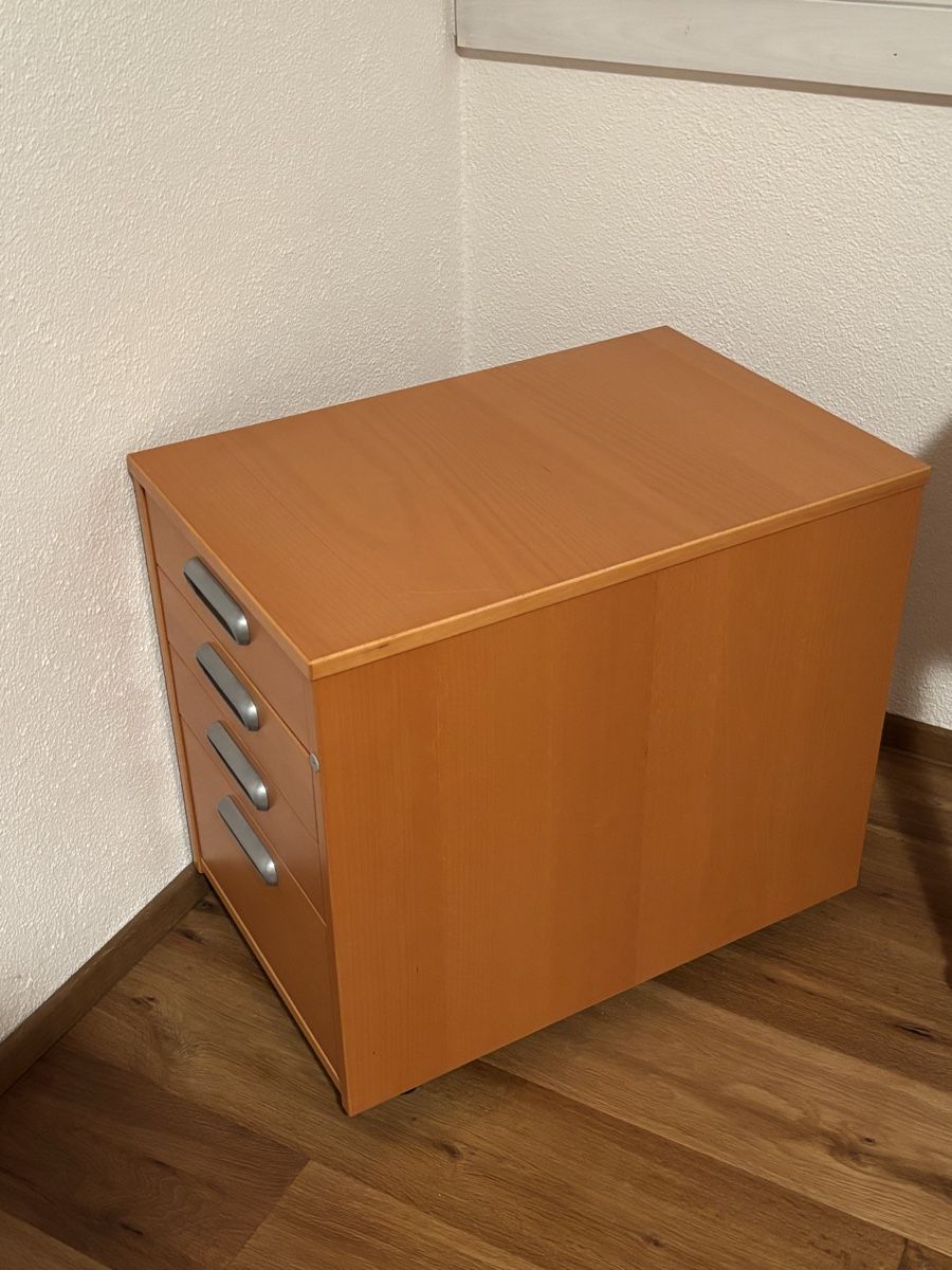 Ikea Eléments de bureau: Büro Schubladen Rollcontainer Ikea  – D'occasion à Goldach par Eme 5