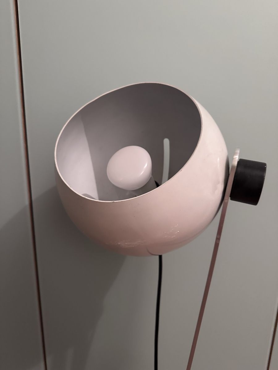 Guzzini Lampade: Guzzini Space Age Lamp – Usato da Zürich venduto da Ddechkovd 2