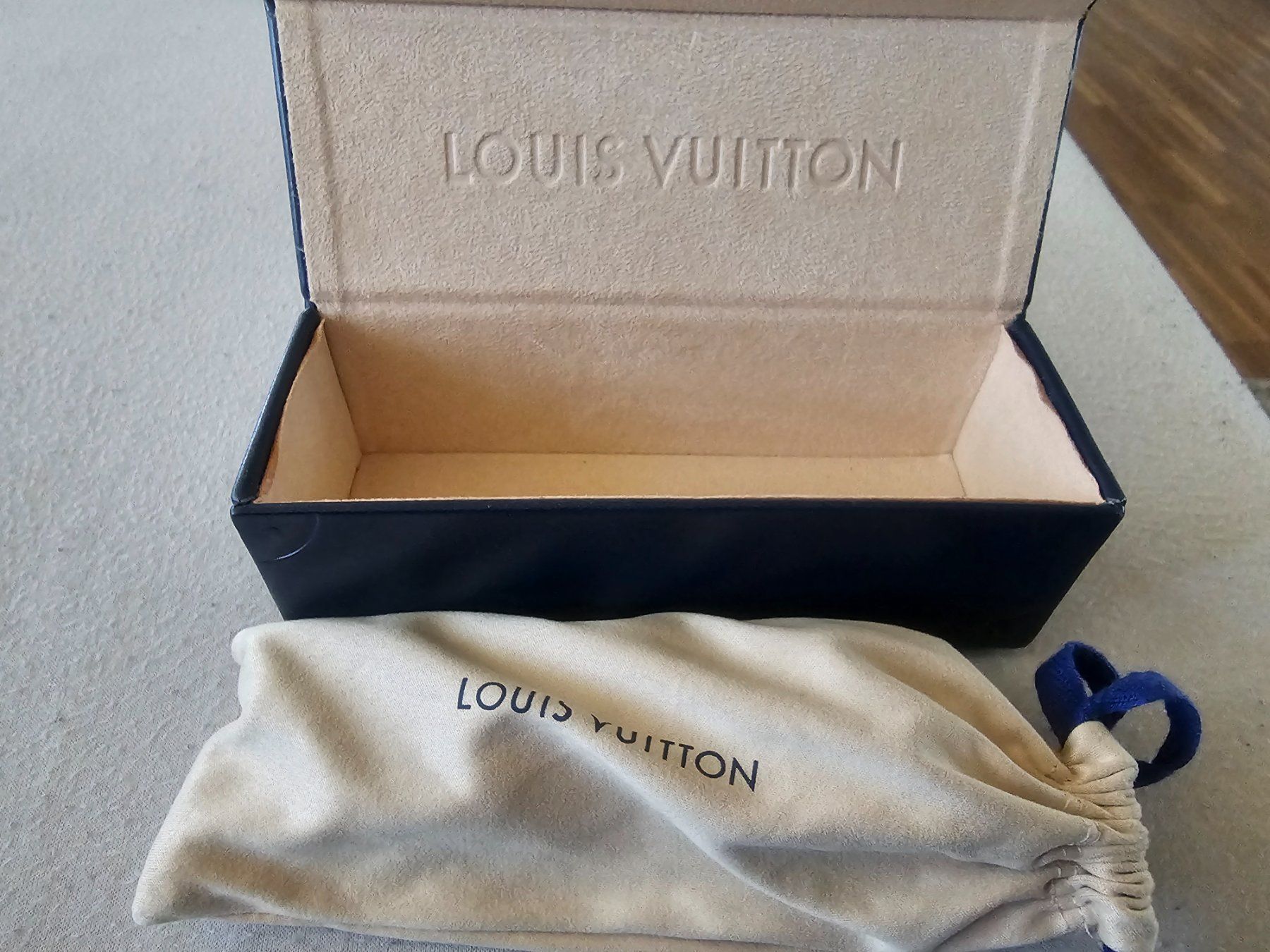 Louis Vuitton Occhiali & Lenti: Louis Vuitton Sonnenbrille – Usato da Winterthur venduto da Mery_1987 2