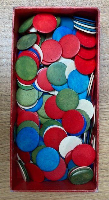 Giochi: Jetons de jeu anciens en os teinté – Usato da Onex venduto da gga_5vcf 3