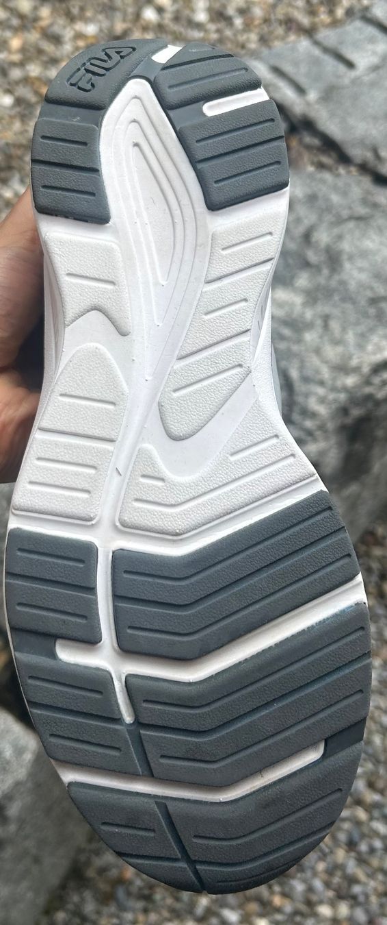 Fila Damenschuhe: Fila Laufschuhe Grösse 40 Damen – Gebraucht aus Dürnten von RaZa47 3