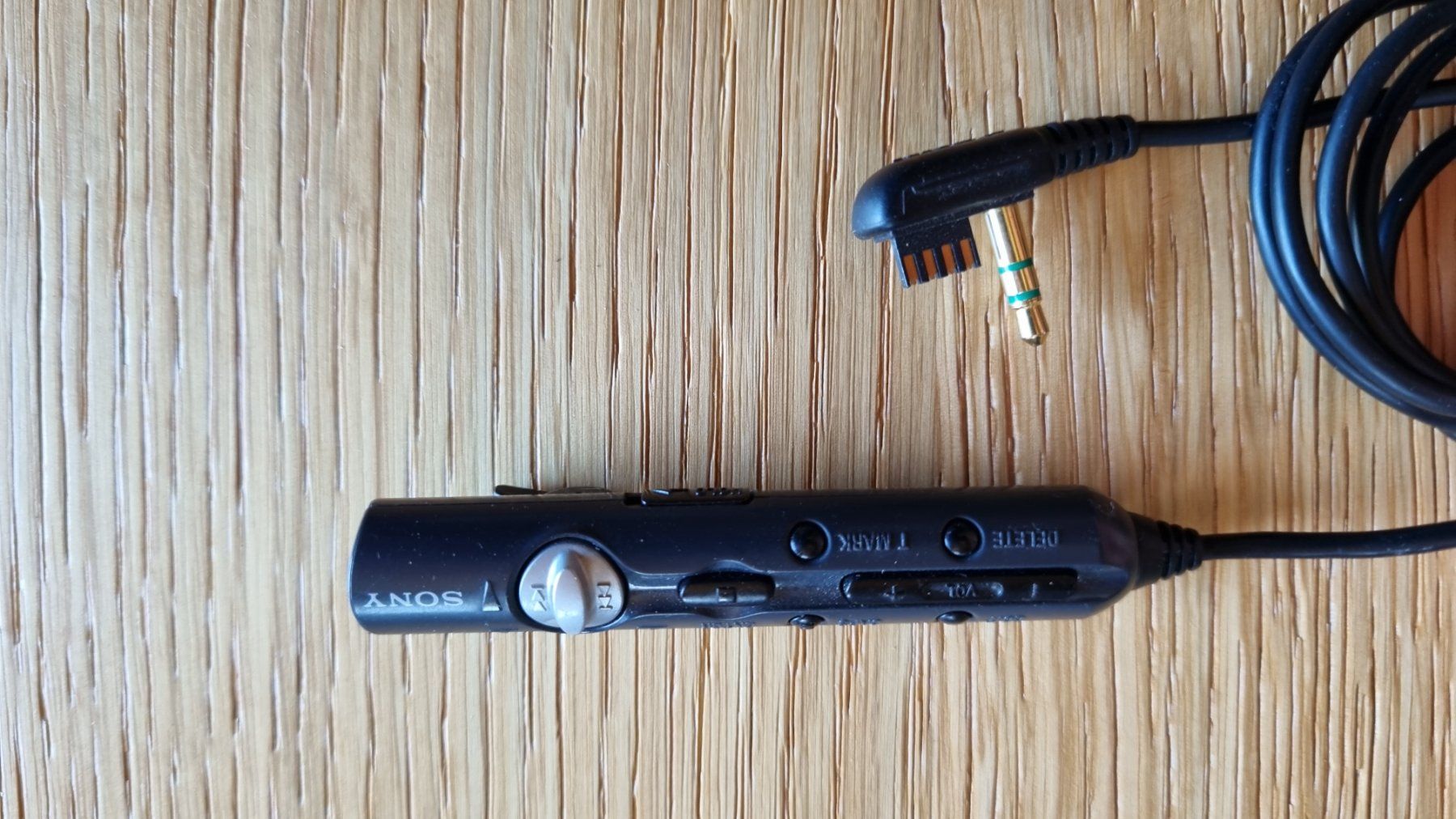 Sony Télécommandes: Télécommande Sony RM-MZ4R / Remote / Fernbedienung MD CD K7 – D'occasion à Couvet par Mima0077 1