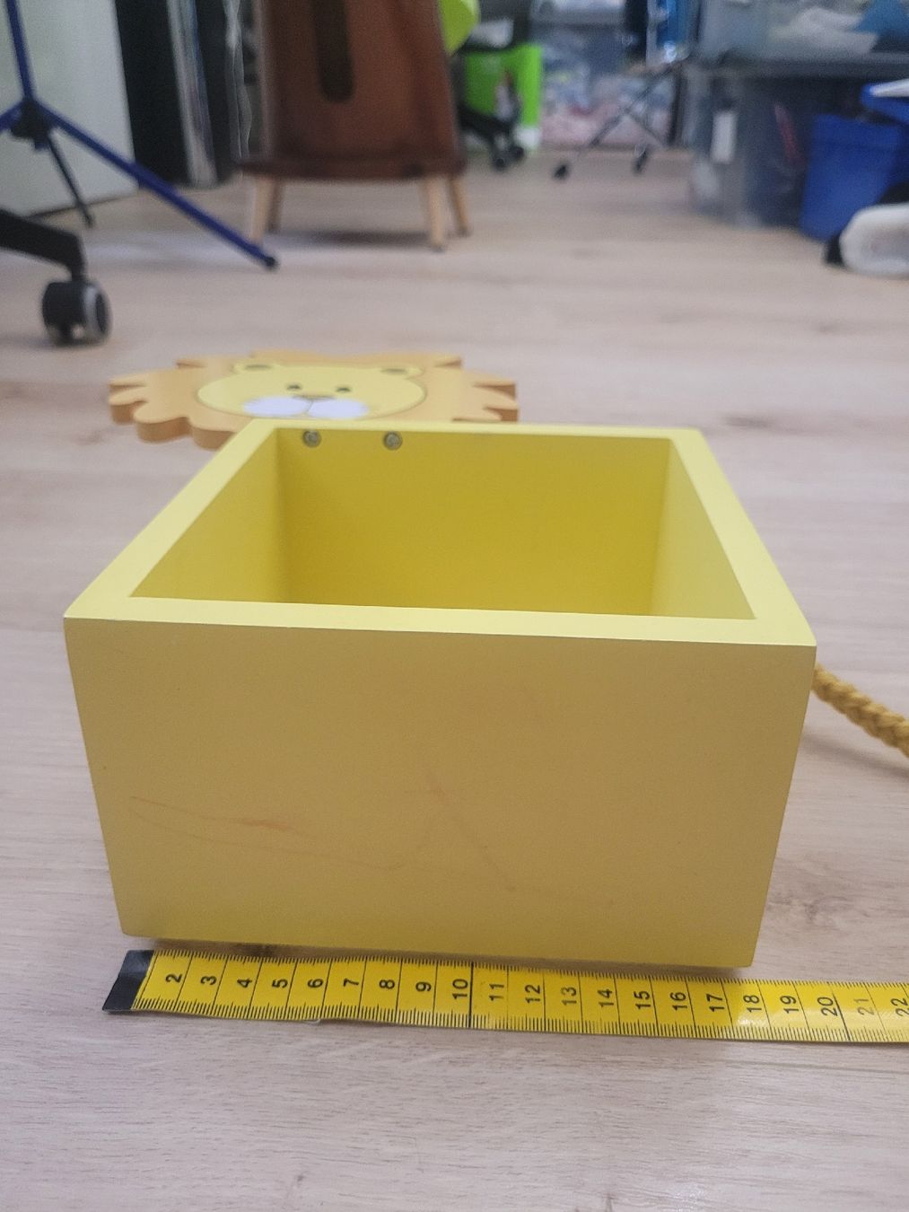 Scaffali: süsses Wandregsl Löwe 18x18cm – Usato da Lupsingen venduto da sta_wgg5 2