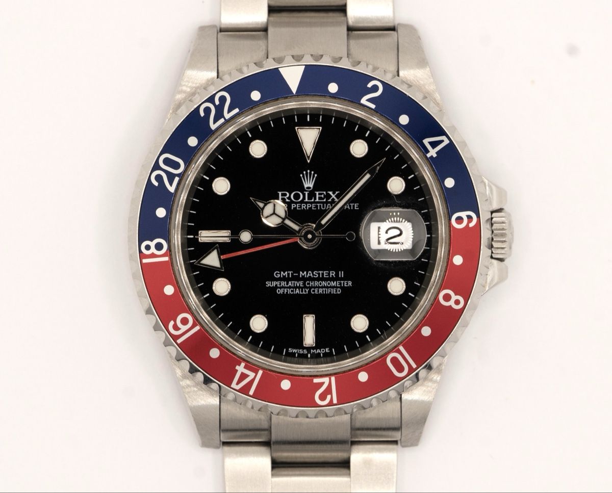Rolex Uhren: Rolex GMT Master II - Ref. 16710 - Rare Error / Stick dial – Gebraucht aus Genève von LionKing-