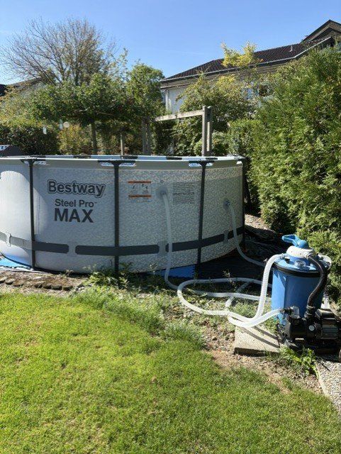 Bestway Piscine: Bestway Aussenpool mit Steinbach Filteranlage – Usato da Mörschwil venduto da Markhino
