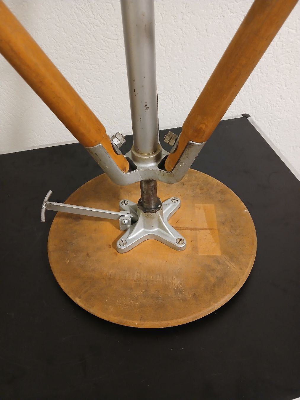 Girsberger Tabourets: Girsberger Werkstatthocker  – D'occasion à Rüdtligen par winunan 3