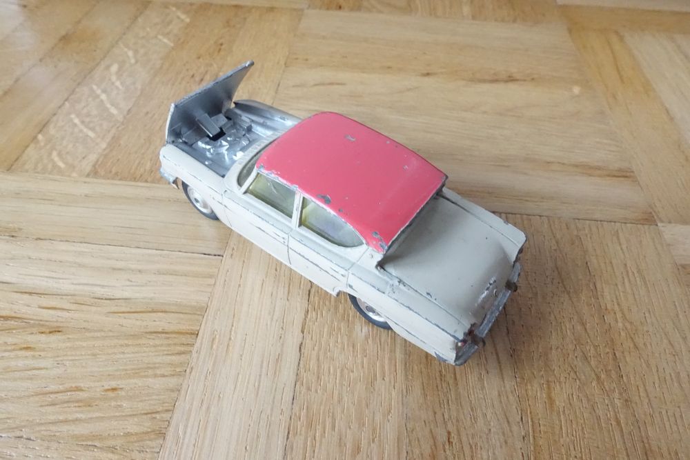 Modèle Réduit Corgi Toys Ford Consul 1/43 - N°315, Année 1961 - Métal, Occasion En Bon état