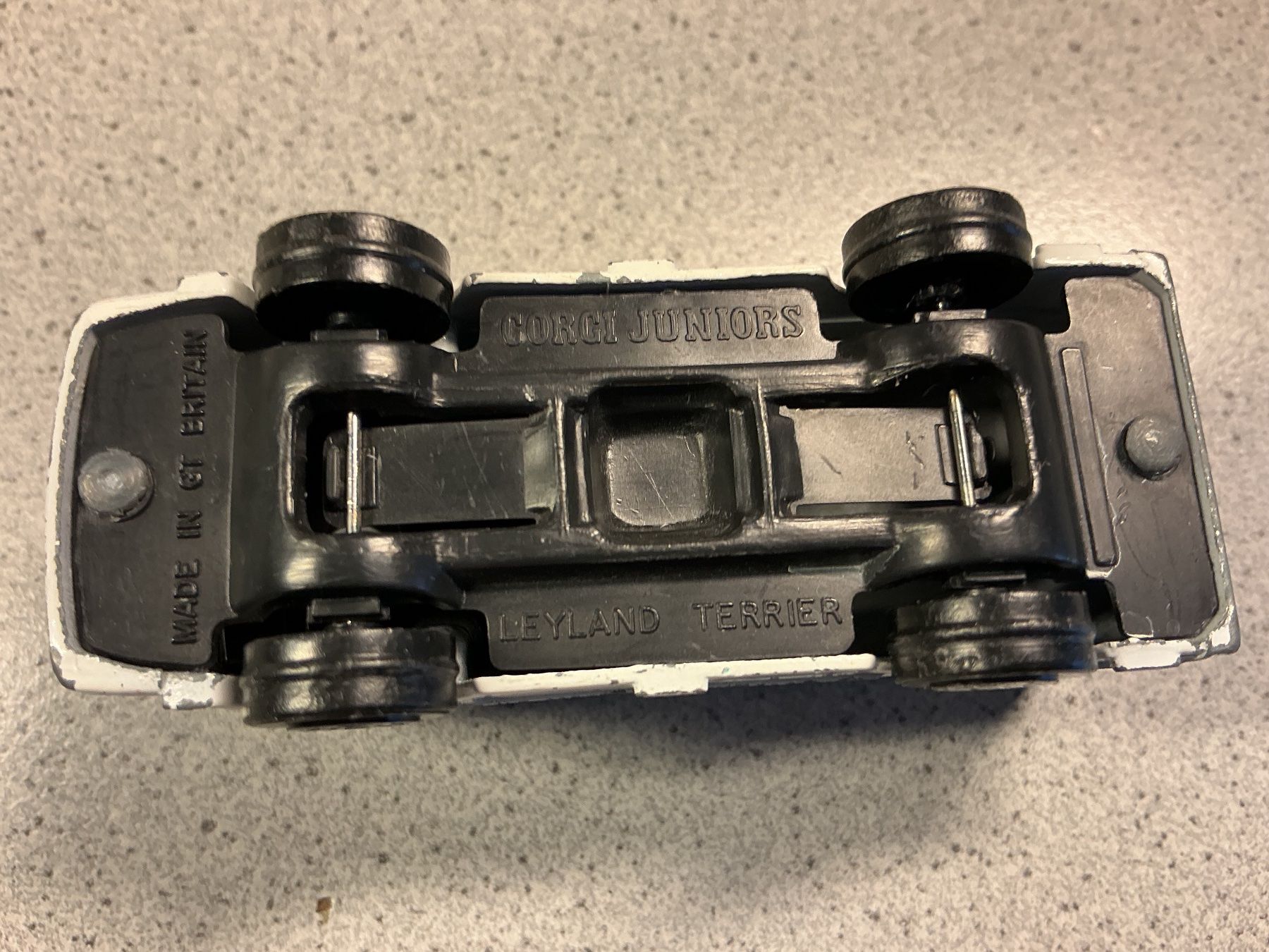 Modellini d'auto: Modellauto Leyland Terrier – Usato da Niederhasli venduto da ercp4 3