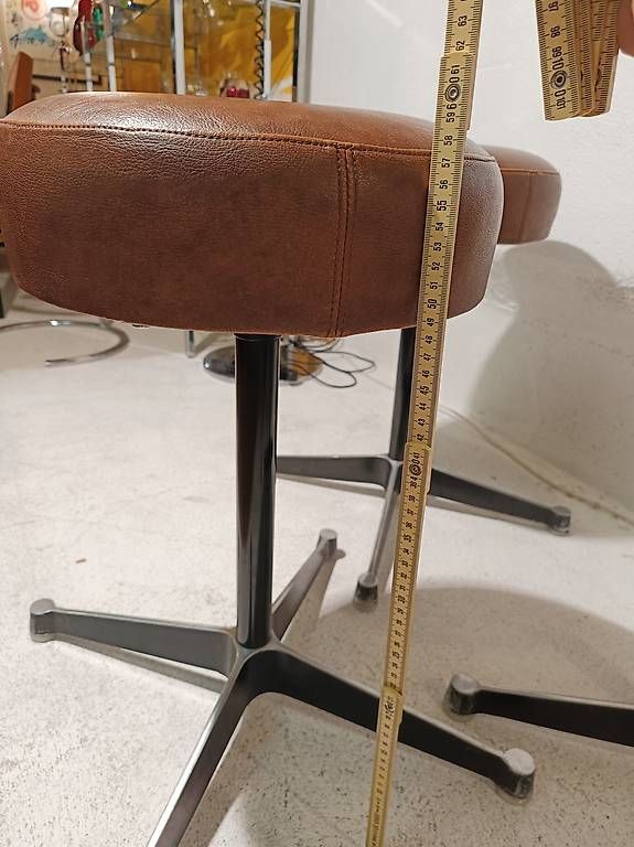 Sgabelli: Eames vintage Design Hocker – Usato da Zürich venduto da style-and-design.zh 5