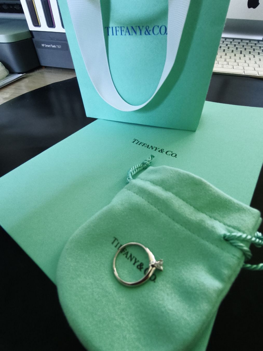 Tiffany & Co. Anelli: Tiffany Solitaire Diamant Ring – Nuovo (secondo la descrizione) da Kreuzlingen venduto da dad_9x7b 1