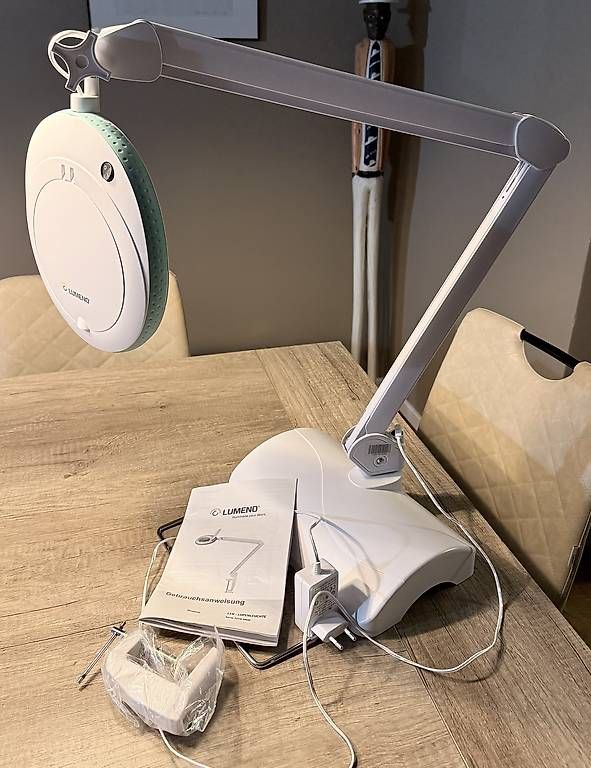 Sonstiges zu Optik: Lumeno LED-Lupenleuchte – Gebraucht aus Riehen von Ricardolix