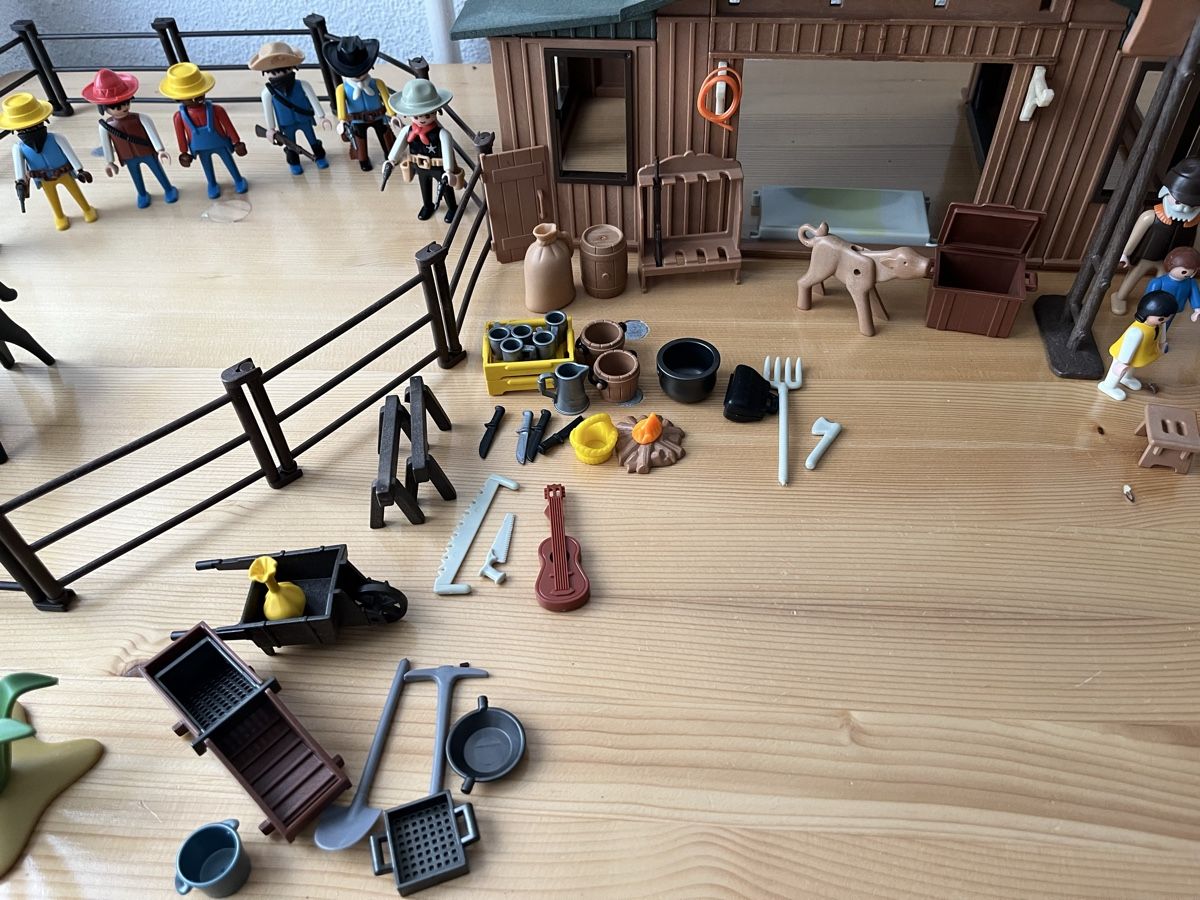Playmobil Giocattoli: Playmobil Western Silver Ranch – Usato da Frauenfeld venduto da adj04 4
