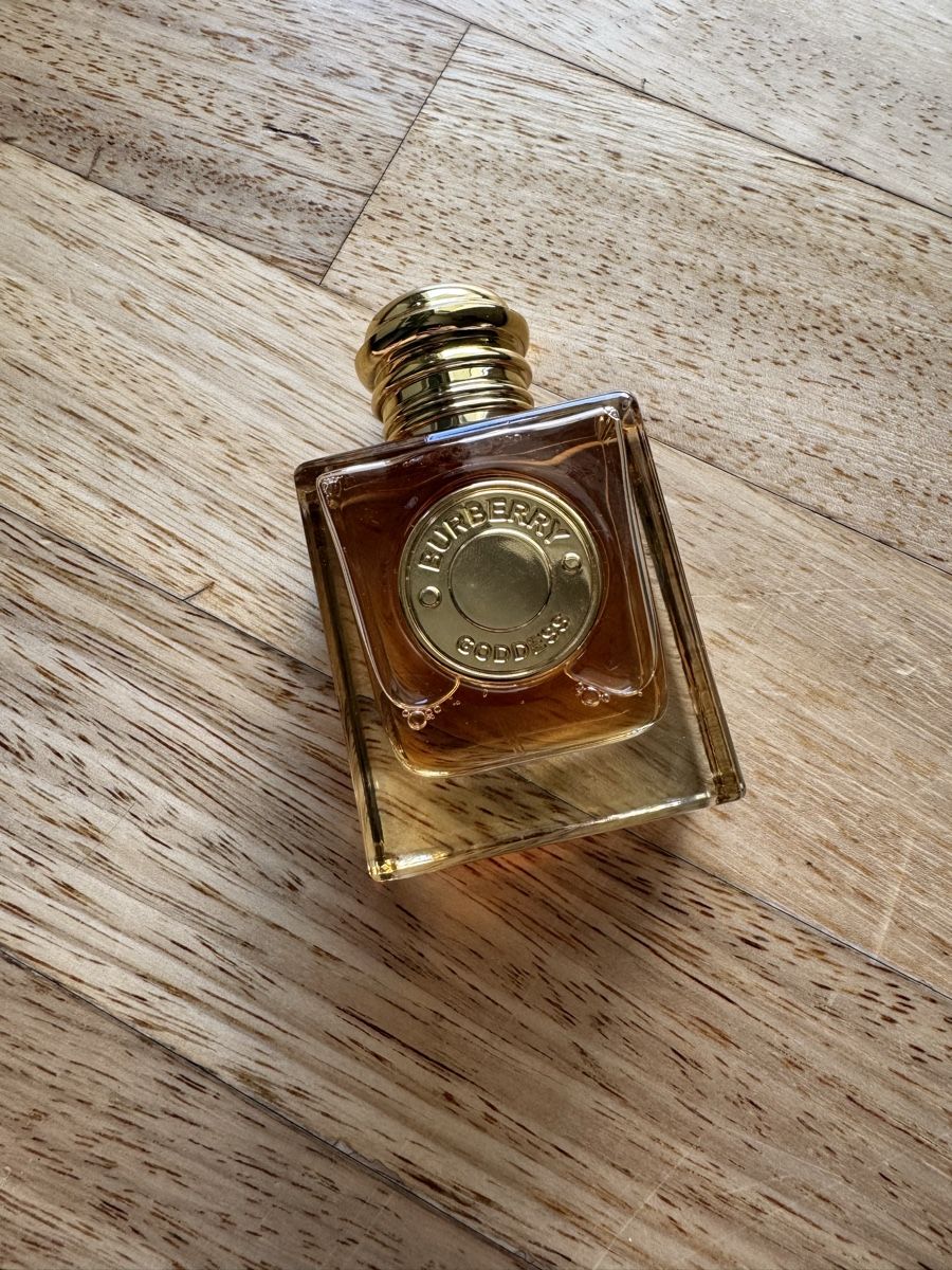 Burberry Parfum & Eau de Toilette: Burberry Parfum – Gebraucht aus Zürich von bellz 1