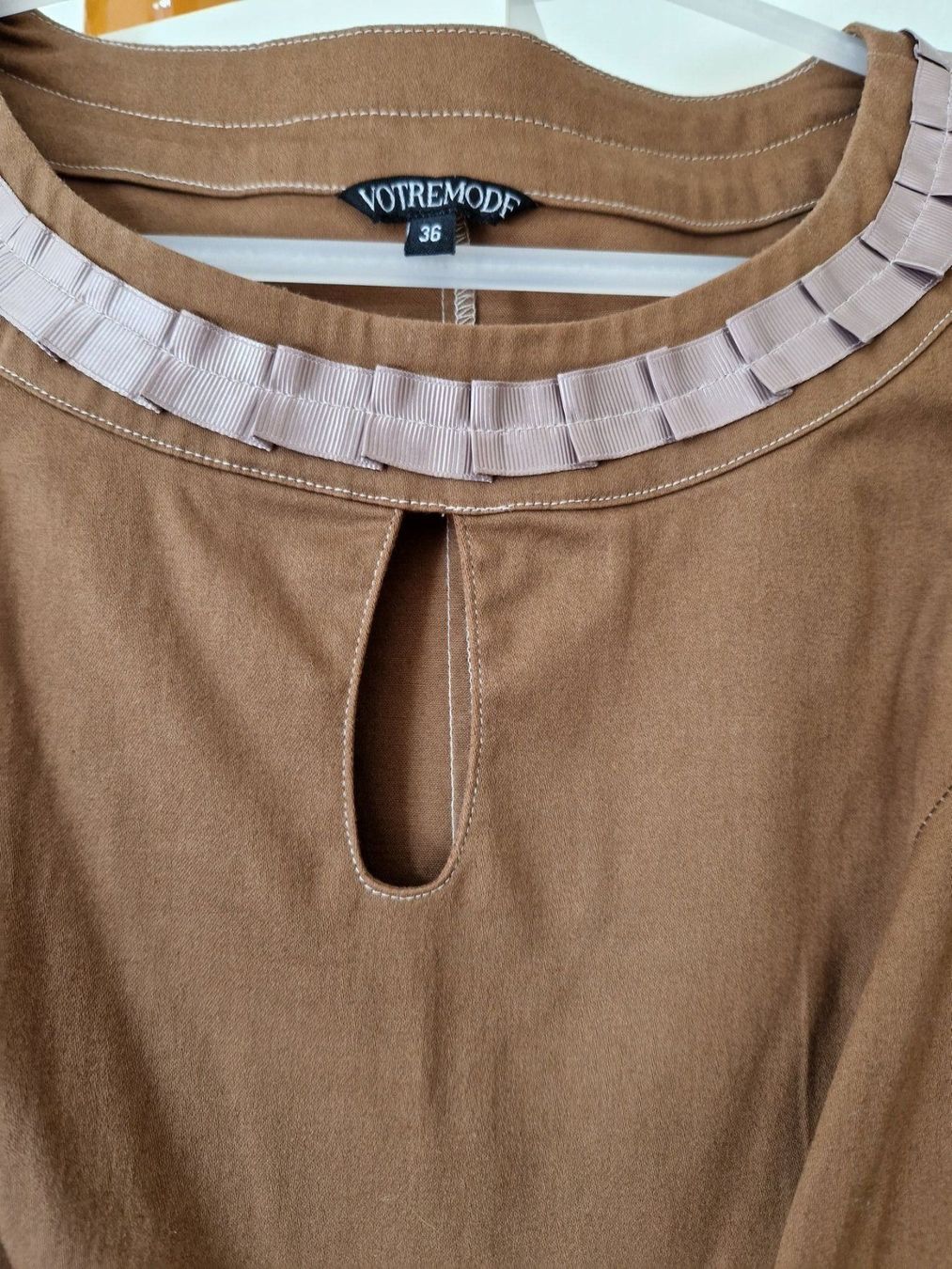 Kleider: Kleid NEU und ungetragen! – Neu (gemäss Beschreibung) aus Küsnacht ZH von 2011_ 1