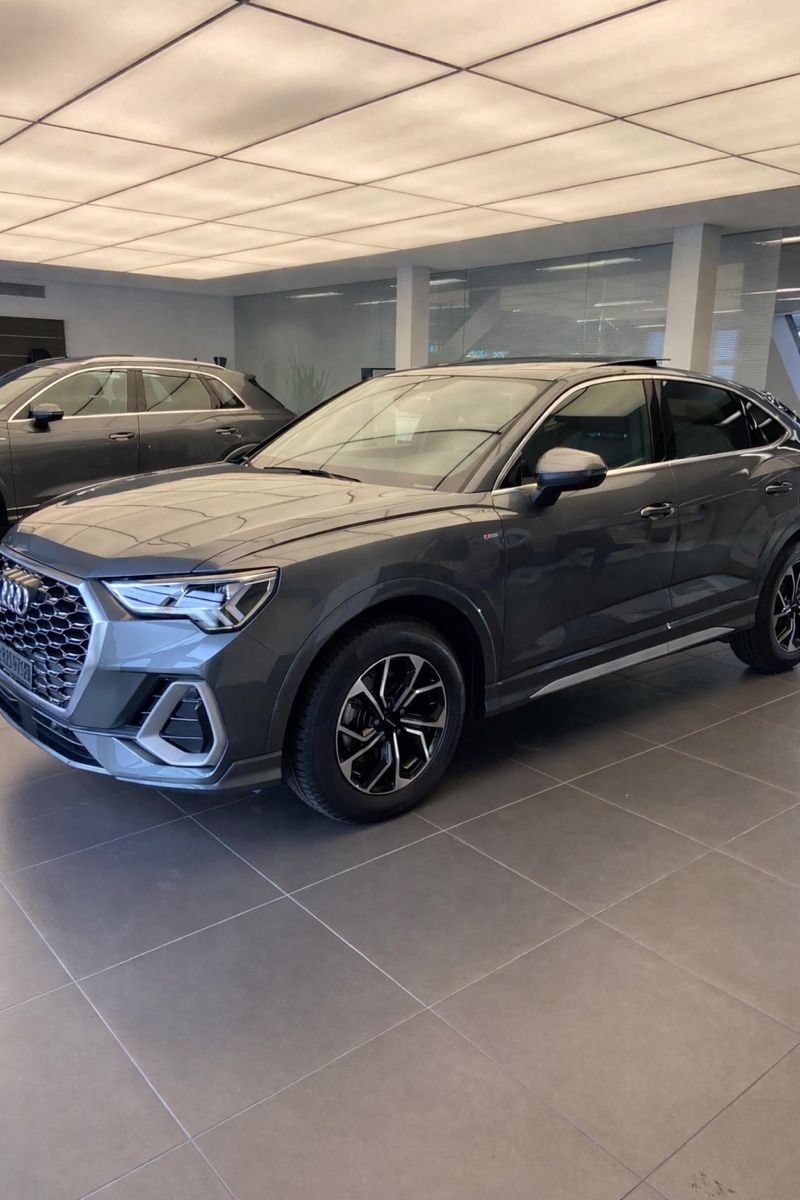 Audi Automobili: Audi Q3 Sportback – Usato da Corgémont venduto da Grubii92