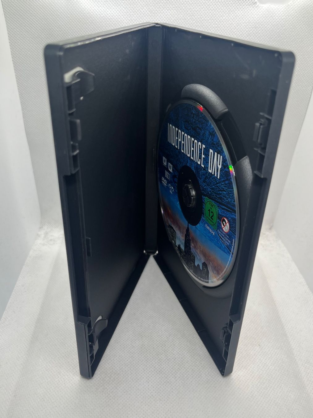 Tous les DVDs: DVD Independence Day Extended Single Version Will Smith – D'occasion à Hinterkappelen par Kim1992 2