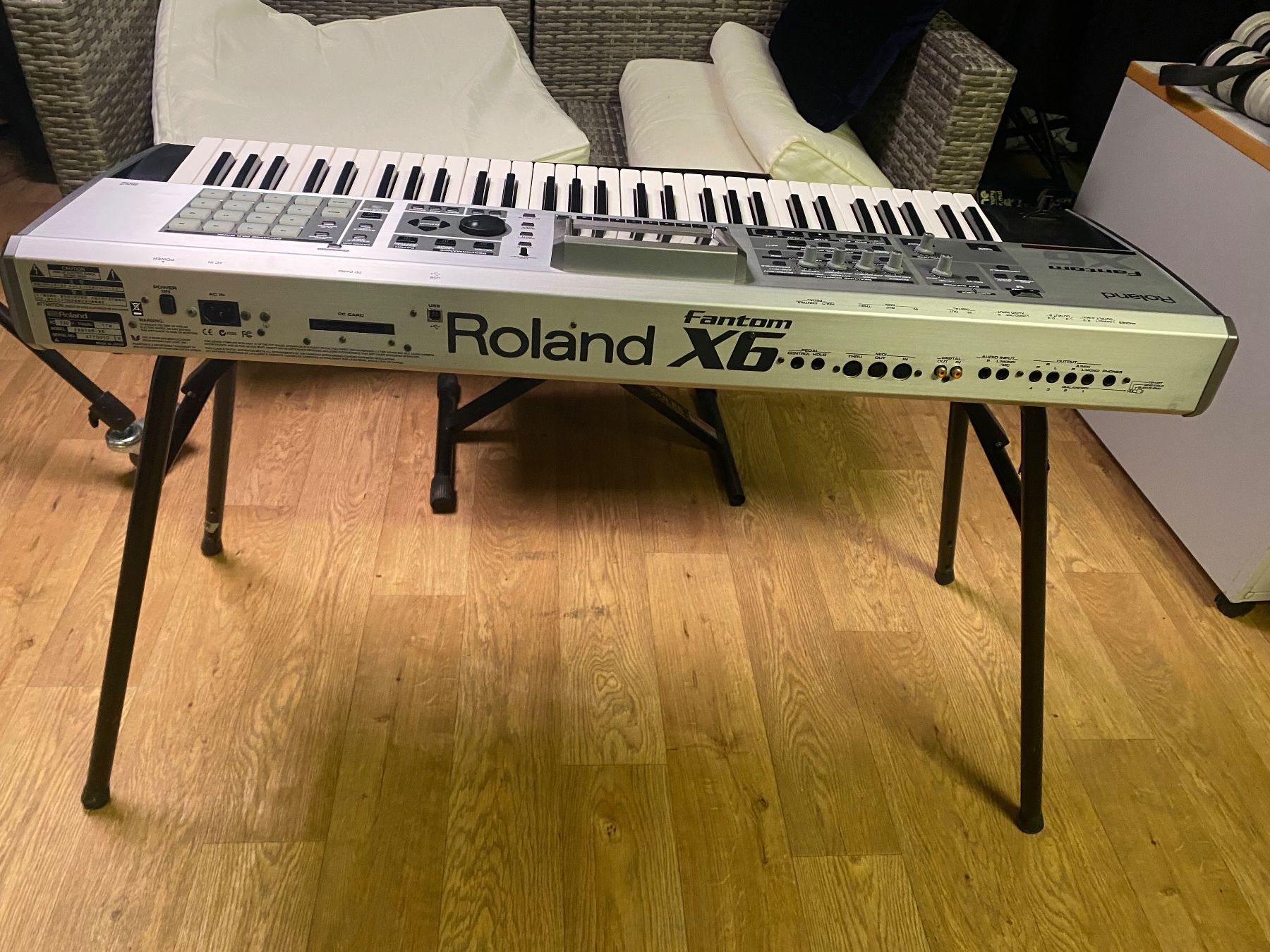 Roland Strumenti musicali: Roland Fantom X6 – Usato da Schönenwerd venduto da Bryna2002 3